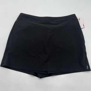 Women’s BassOutdoor Traveler Skort sz Medium. Shorts in the back, skirt in front